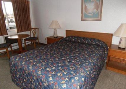 Rodeway Inn & Suites Roseburg Exterior foto