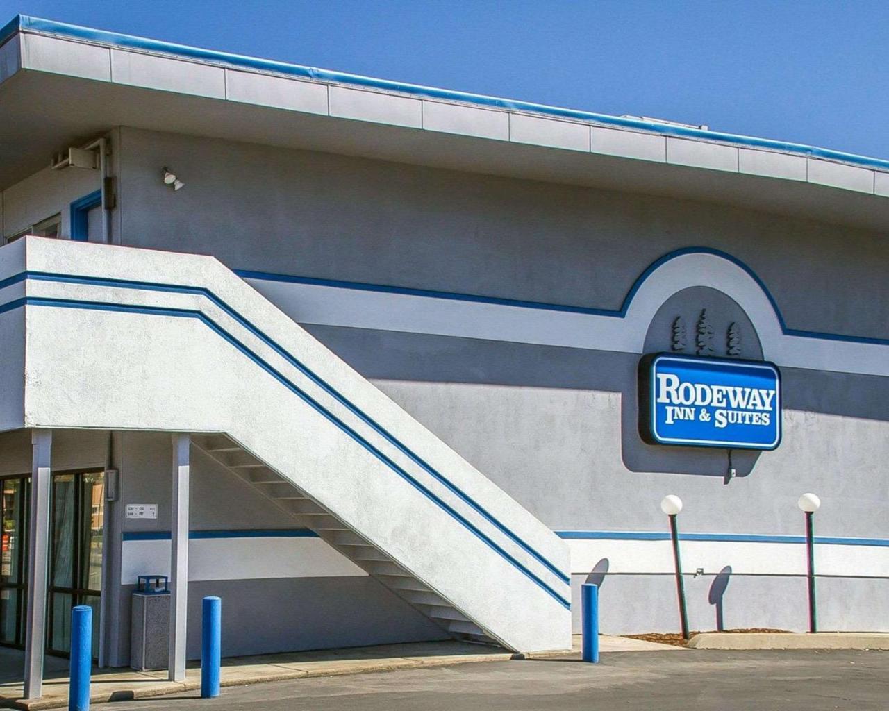 Rodeway Inn & Suites Roseburg Exterior foto